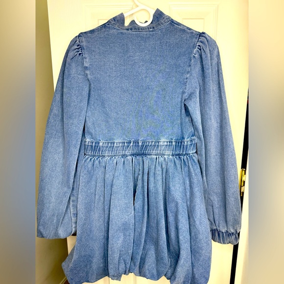 Akira || Denim Mini Dress || size Small
PASS THE BUBBLY DENIM MINI DRESS - Picture 4 of 6